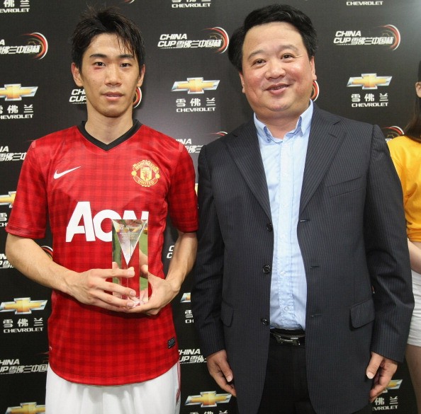Kagawa nhận danh hiệu cầu thủ xuất sắc nhất trận đấu.